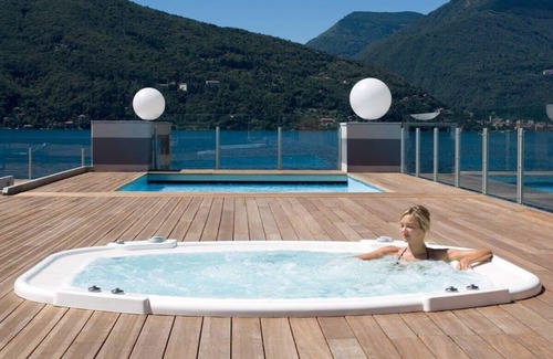 Maccagno Apartamento | Luxury 2 bedroom apartment with pool and jacuzzi