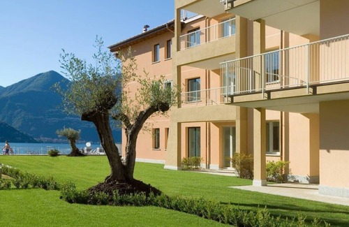 Maccagno Apartamento | Luxury 2 bedroom apartment with pool and jacuzzi