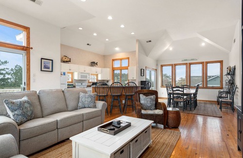 Monteray Shores Casa | It's All Good In Corolla: Soundside, Pool, Spa