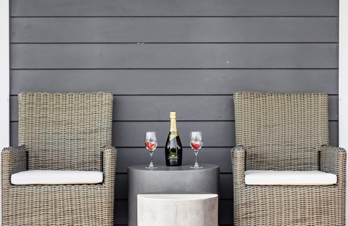 Albert Town Casa | It's Easy! Space and comfort