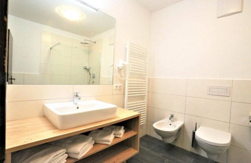 Santo Stefano Apartamento | Apartamento de vacaciones Sankt Lorenzen (San Lorenzo di Sebato) para 1 - 4 personas con 1 dormitori