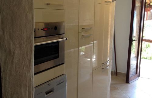 Torre delle Stelle Villa | PIES DE VILLA EN EL AGUA, ACCESO DIRECTO A LA PLAYA, VISTA PANORÁMICA, 10 PERSONAS.