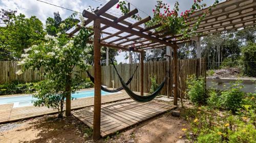 Porto Seguro Apartamento | ITAKAA STUDIO Piscina, Hidro e Quadra em Arraial