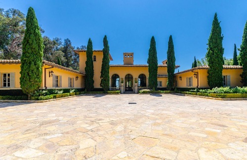 Golden Quadrangle Casa | Italian Villa