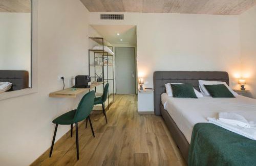 Costermano Casa | Italianflat - FREE parking, Salted Swimmingpool - Casa Ulivi del Garda
