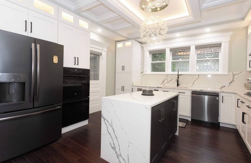 Lake Geneva Casa | It’s Showtime – Historic Downtown Geneva Escape!