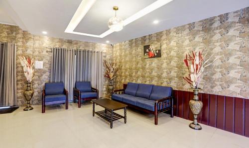 Stuart Hill Hotel | Itsy Hotels Regalia Grand, 500 Mtrs From Madikeri Fort