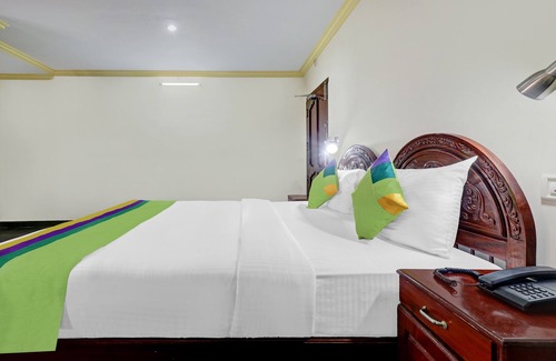 Kovalam Casa | Itsy Hotels The Waters Edge Beach Resort