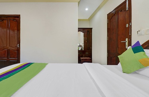 Kovalam Casa | Itsy Hotels The Waters Edge Beach Resort