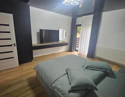 Azuga Casa | IUNIk