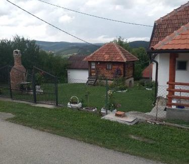 Kremna Casa | Ivana