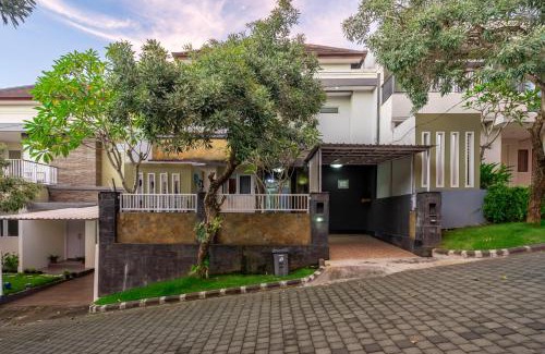 Bukit Villa | iVilla
