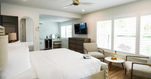 Clearwater Beach Hotel | Ivory Sands Beach Suites