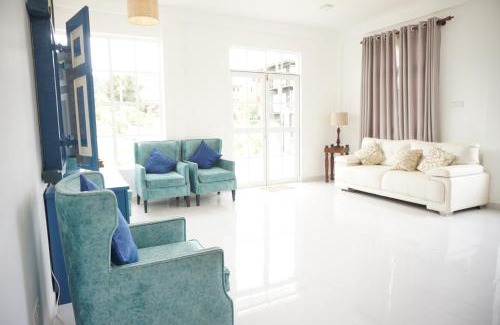 Nuwara Eliya Hotel | Ivy Home