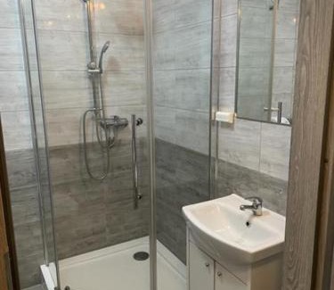 Olawa Apartamento | Iwaszkiewicza Apartment - Parking & Balcony