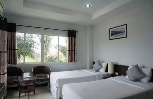 Hua Hin Hotel | Iyara Hua Hin Lodge