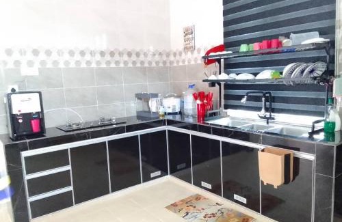 Kampung Batu Tiong Casa | IZZUL IZZARA HOMESTAY PULAU SERAI,DUNGuN