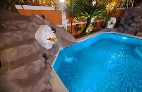South Pattaya Villa | IZZYLAND Luxury Pool Villa Pattaya Walking Street 5 Bedrooms