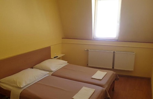 Kispest Casa | Jáde Panzió