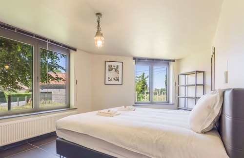 Esen Apartamento | J and R Flanders Fields Holiday Homes - Unit 2