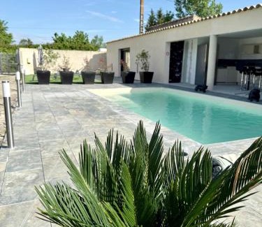 Entraigues-sur-la-Sorgue Casa | J&J Home