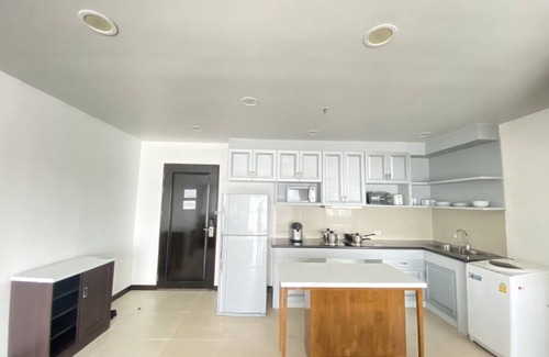 Si Racha Apartamento | J - Town Serviced Apartments