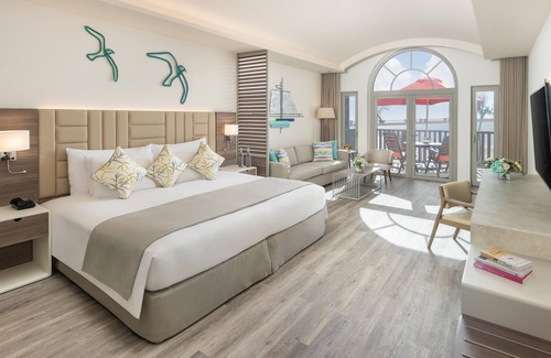 Jebel Ali Complejo | JA Palm Tree Court, Dubai