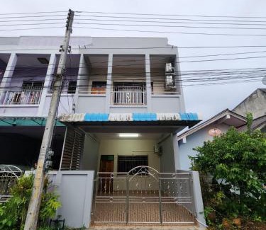 Betong Casa | Jaaoo Homestay Betong - 4 Bedroom House