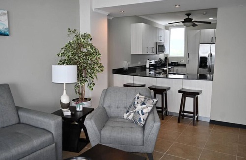Barrio Los Faroles Condominio | Jacó beachfront condo with beautiful sunsets