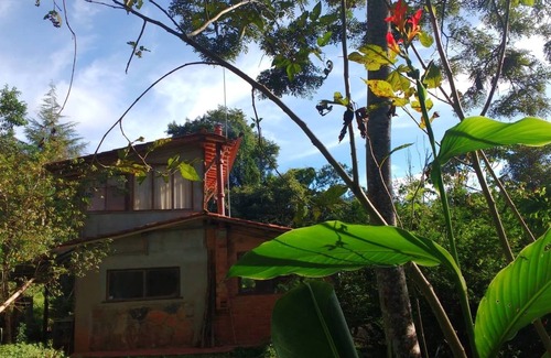 Aiuruoca Casa | Esquina Jacarandá - Casa en el Valle de Matutu