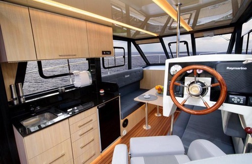 Wilkasy Alquiler De Eote | Jacht motorowy Futura 40 FLY Grand Horizon