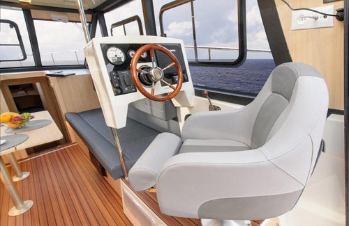 Wilkasy Alquiler De Eote | Jacht motorowy Futura 40 FLY Grand Horizon