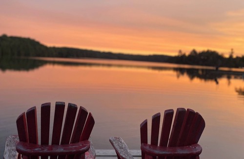 North Frontenac Cabina | Jack Pine Cabin- North Frontenac Lodge Rustic Cabin