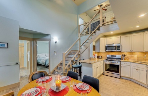 New Braunfels Cabaña | Jack's Cottage: Backyard Oasis in New Braunfels!