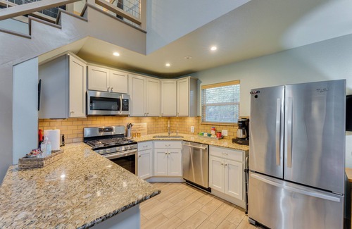 New Braunfels Cabaña | Jack's Cottage: Backyard Oasis in New Braunfels!