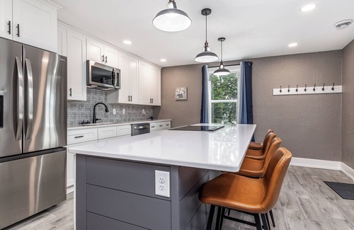 Dubuque Casa | Jackson Street Suite House