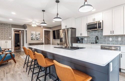 Dubuque Casa | Jackson Street Suite House
