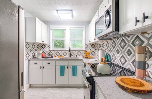 Jacksonville Apartamento | Jacksonville Apartment w/ Private Patio Near NAS!