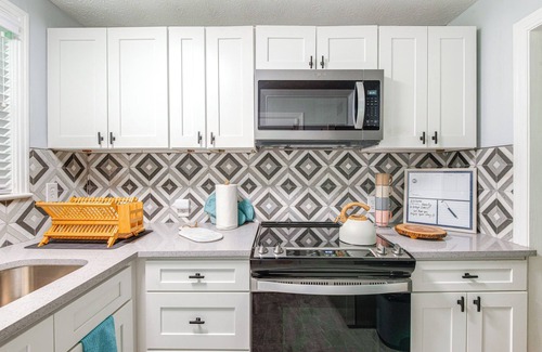 Jacksonville Apartamento | Jacksonville Apartment w/ Private Patio Near NAS!