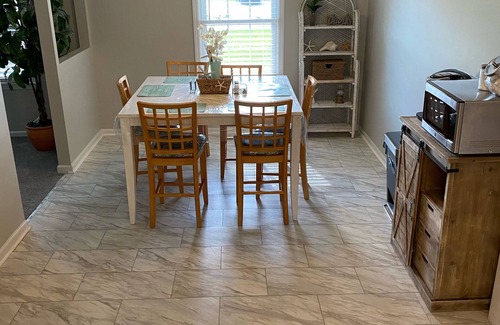 Jacksonville Casa | Jacksonville ranch house with perks!