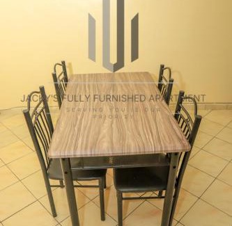 Hospital Apartamento | Jacky's Fully Furnished Apartment milimani suites
