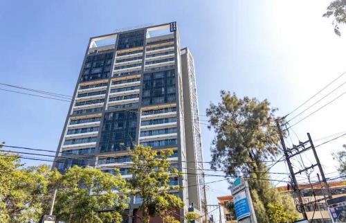 Westlands Apartamento | Jacqueline Ks Apartment, Escada