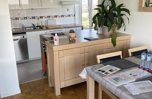 Deurne Apartamento | Jacuzzi, 5min city center, free parking, nice view
