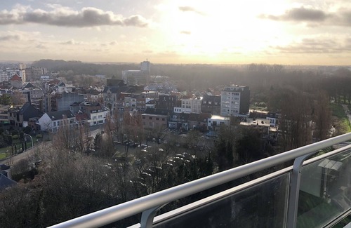 Deurne Apartamento | Jacuzzi, 5min city center, free parking, nice view