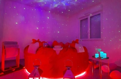 Freneuse Apartamento | Jacuzzi Appartement love room