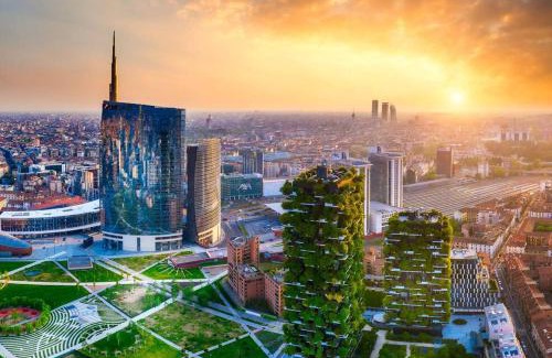 Milan Apartamento | Jacuzzi Duomo Suites - Free Parcking AC Wi-Fi