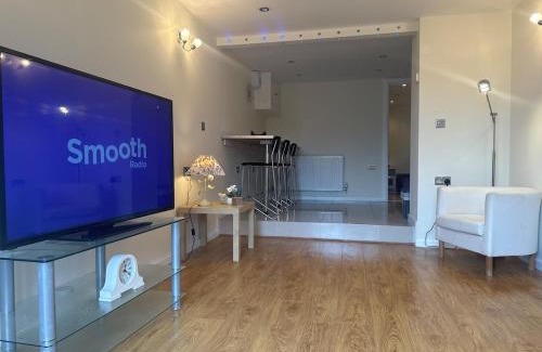 Rhondda Apartamento | Jacuzzi for two cwtch