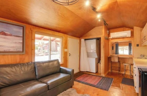 Apple Valley Casa | Jacuzzi - Zion Rangers Suite - Zion View