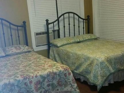 Rio Hondo Casa | Jade - House Rental w/ Fishing Pier & Boat Dock