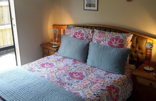 Springlands Cama Y Desayuno | Jade Owl Bed and Breakfast